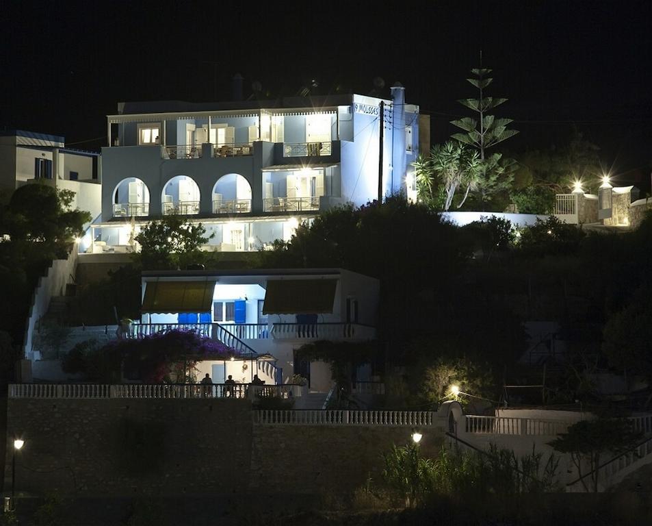 Villa 9 Muses Vari  ภายนอก รูปภาพ